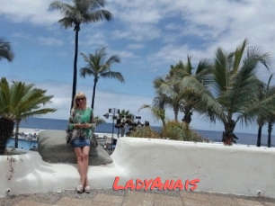 LadyAnais