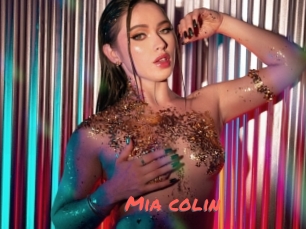 Mia_colin